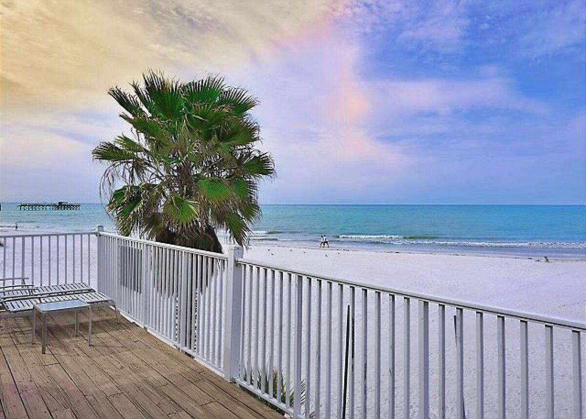 Beautiful redington shores rental